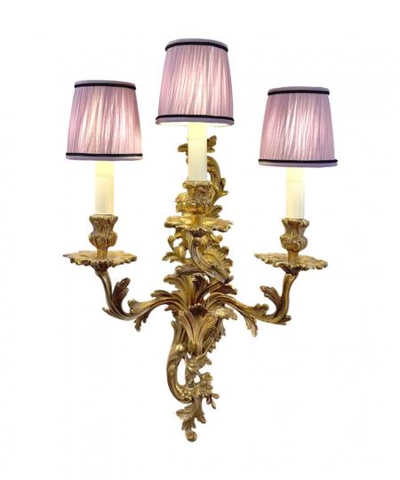 Restoration wall light